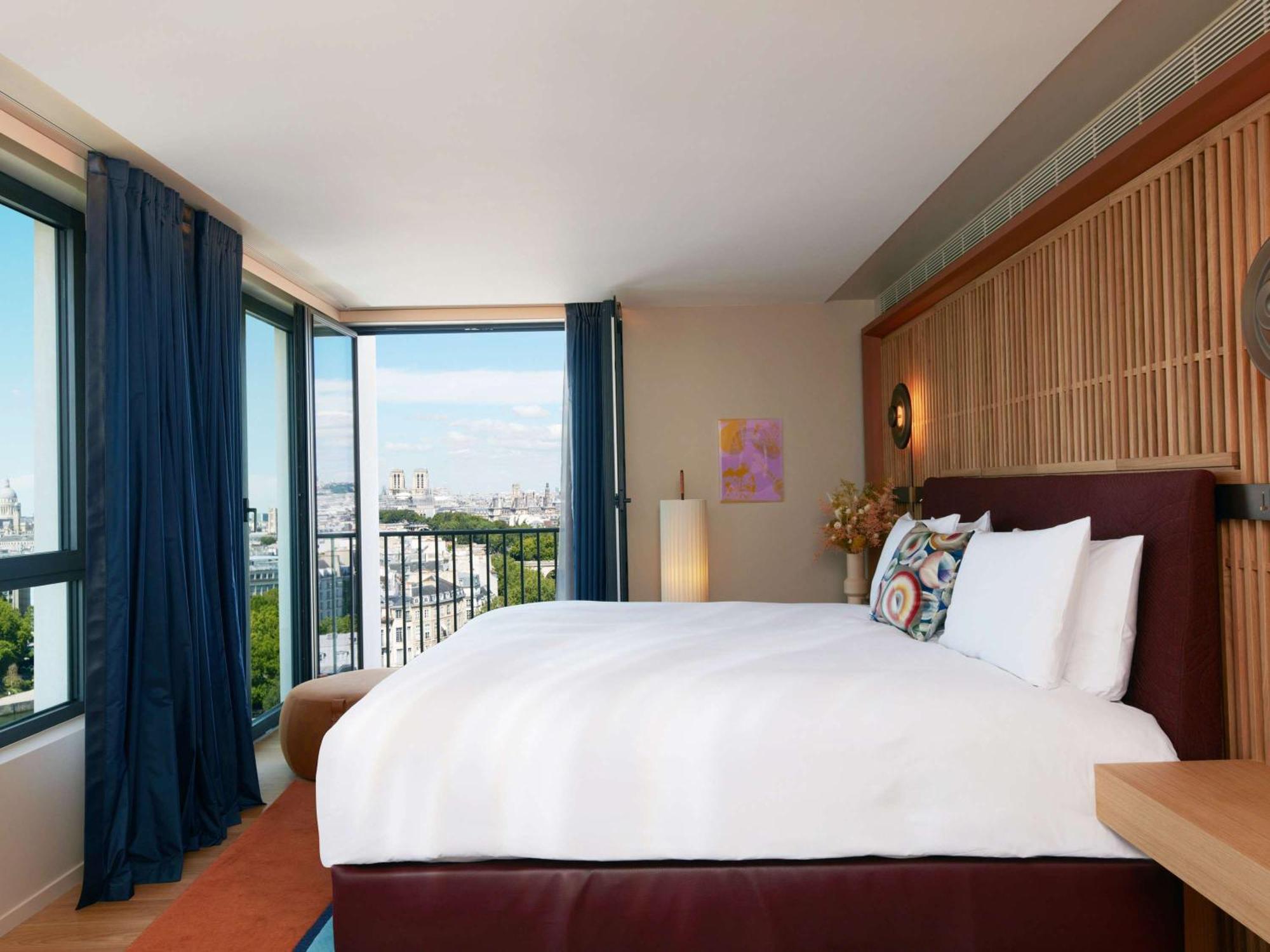 So/ Paris Hotel Eksteriør billede Deluxe Room